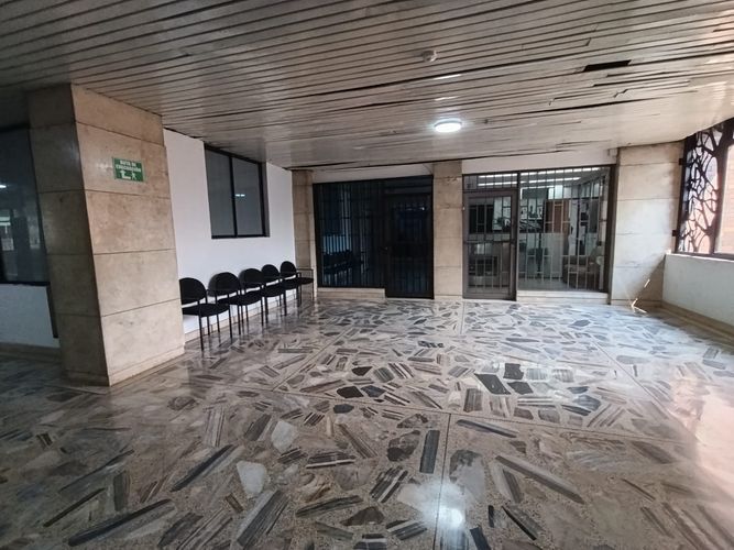 Oficina en arriendo en Laureles, Medellín, 20 m² · foto 7 de 8