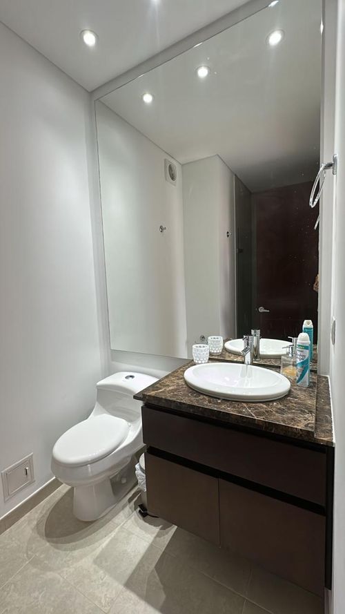 Apartamento de 2 alcobas en arriendo en Chico Norte, Bogotá, 100 m² · foto 10 de 22