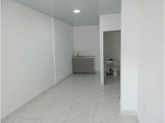 Local en arriendo en Bomboná No. 1, Medellín, 25 m² · foto 3 de 12