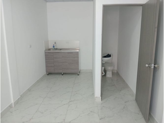 Local en arriendo en Bomboná No. 1, Medellín, 25 m² · foto 6 de 12
