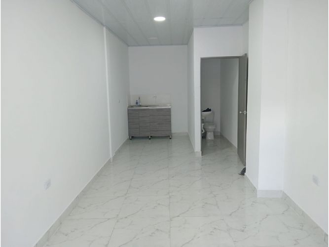 Local en arriendo en Bomboná No. 1, Medellín, 25 m² · foto 9 de 12