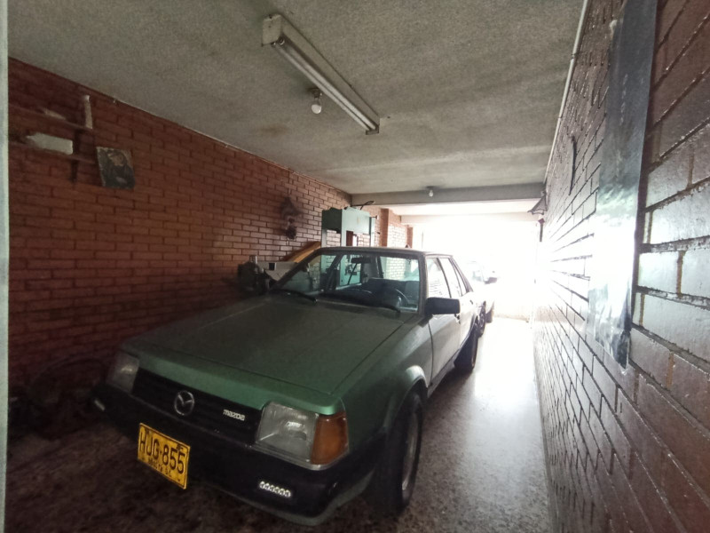 Casa en venta en Villa Claudia, Bogotá · foto 3 de 23