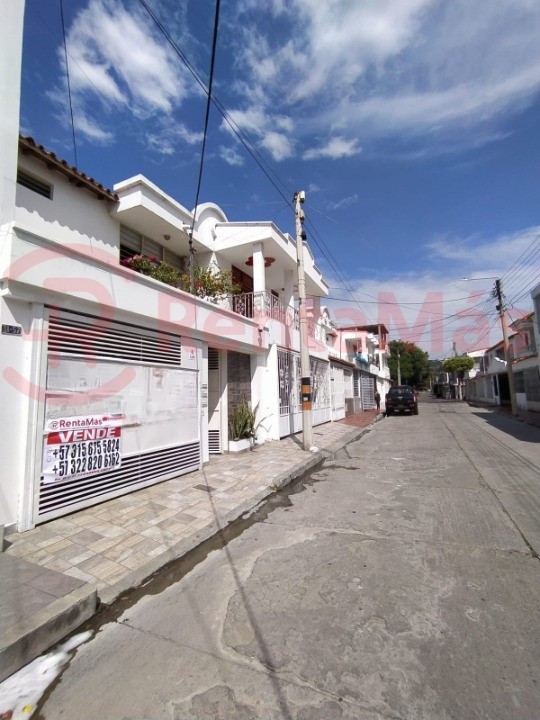 Casa en venta en El Bosque, Cúcuta · foto 2 de 18