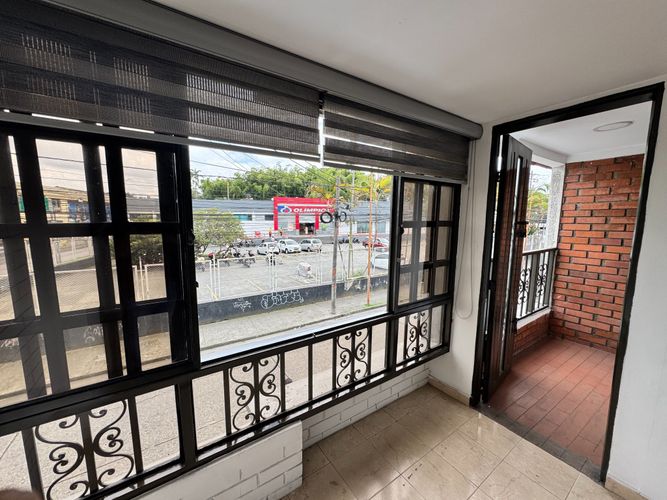 Casa de 5 alcobas en venta en San Jose, Armenia, 275 m² · foto 3 de 24