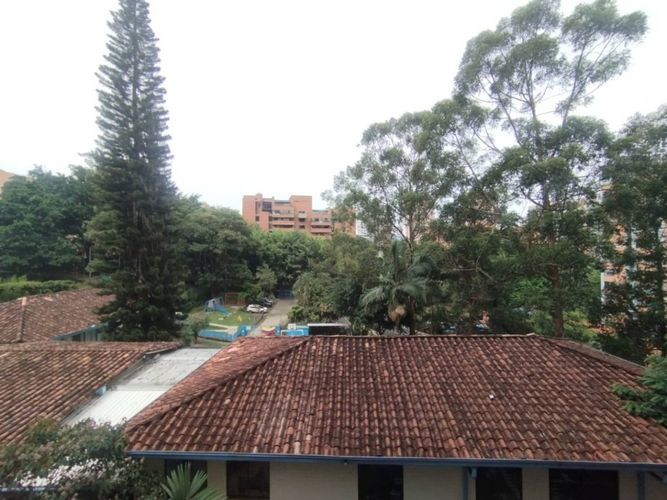 Apartamento de 1 alcoba en arriendo en Los Balsos, Medellín, 97 m² · foto 5 de 13