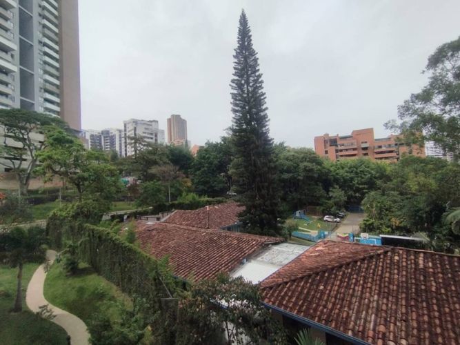 Apartamento de 1 alcoba en arriendo en Los Balsos, Medellín, 97 m² · foto 7 de 13