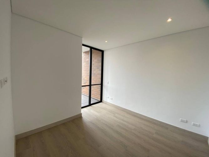 Apartamento de 2 alcobas en arriendo en El Poblado, Medellín, 87 m² · foto 15 de 21