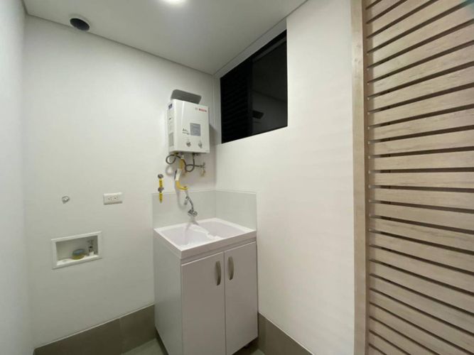Apartamento de 2 alcobas en arriendo en El Poblado, Medellín, 87 m² · foto 21 de 21