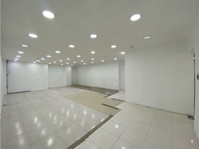Local en arriendo en Manchester, Bello, 590 m² · foto 5 de 23