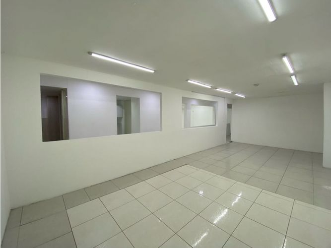 Local en arriendo en Manchester, Bello, 590 m² · foto 7 de 23