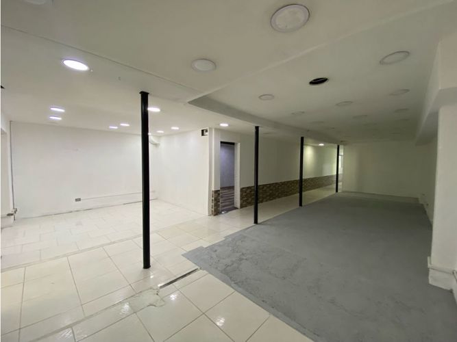Local en arriendo en Manchester, Bello, 590 m² · foto 10 de 23