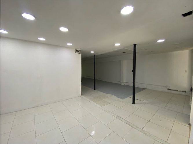 Local en arriendo en Manchester, Bello, 590 m² · foto 11 de 23