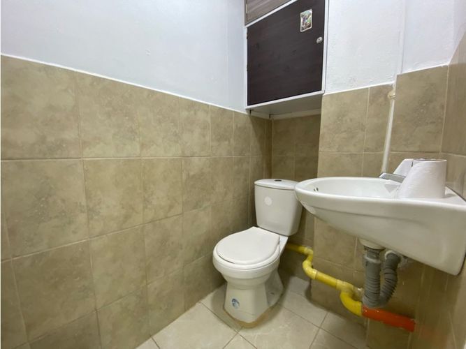Local en arriendo en Manchester, Bello, 590 m² · foto 22 de 23