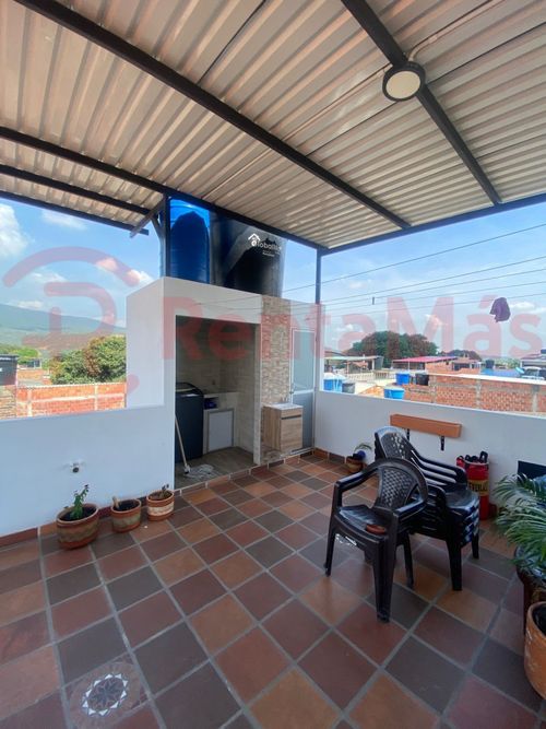 Casa de 3 alcobas en arriendo en Patios Centro, Los Patios, 180 m² · foto 5 de 24
