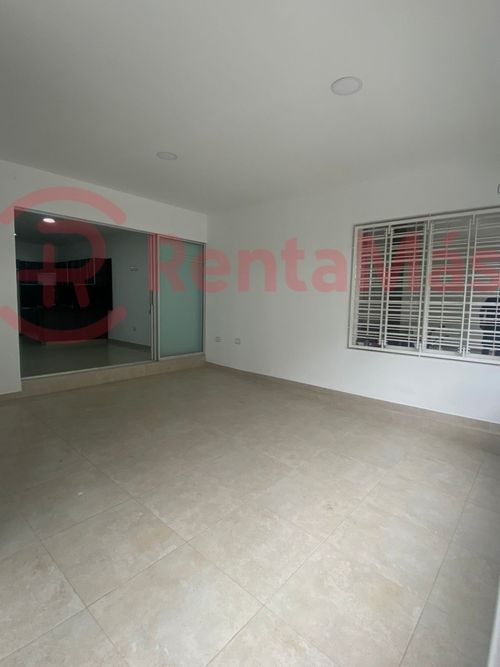 Casa en venta en Zona Industrial Comuna 6, Cúcuta · foto 2 de 24