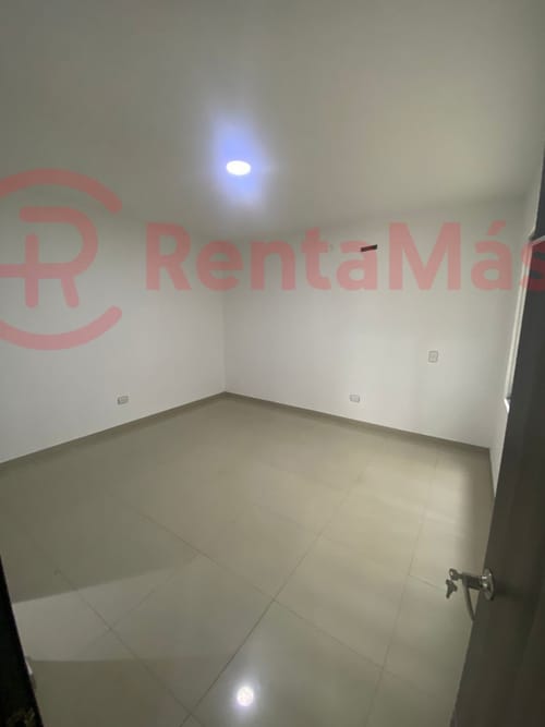 Casa en venta en Zona Industrial Comuna 6, Cúcuta · foto 9 de 24