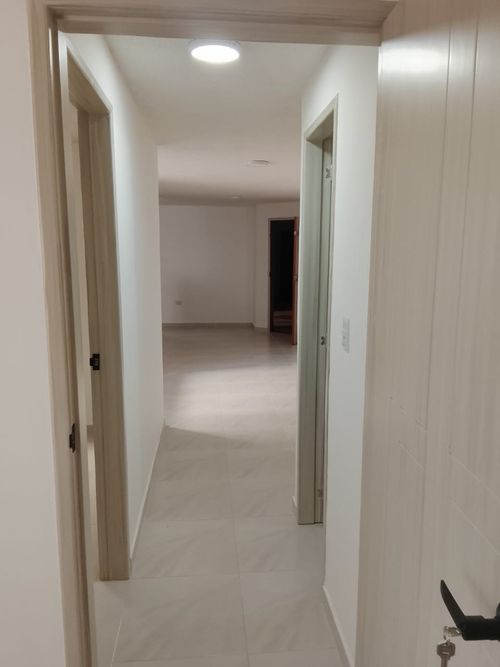 Apartamento de 2 alcobas en venta en San Francisco, Bucaramanga, 63 m² · foto 4 de 9
