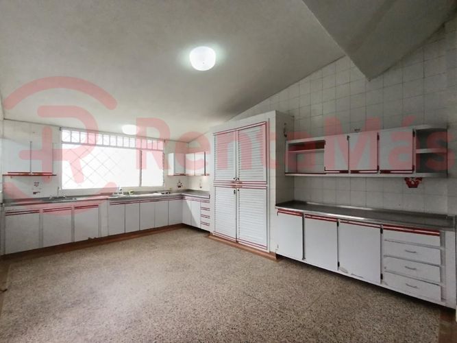 Casa de 7 alcobas en venta en La Ceiba, Cúcuta, 342 m² · foto 6 de 22