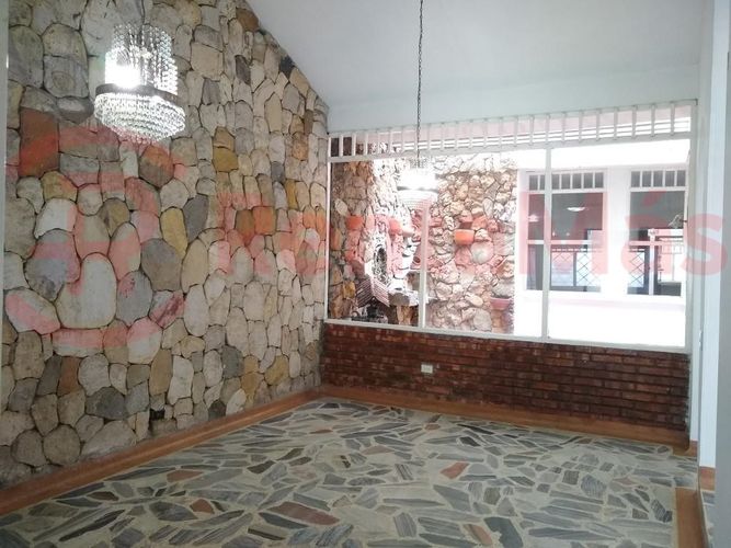 Casa de 7 alcobas en venta en La Ceiba, Cúcuta, 342 m² · foto 13 de 22