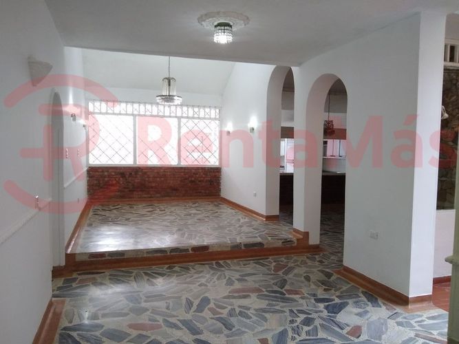 Casa de 7 alcobas en venta en La Ceiba, Cúcuta, 342 m² · foto 15 de 22