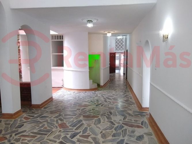 Casa de 7 alcobas en venta en La Ceiba, Cúcuta, 342 m² · foto 17 de 22