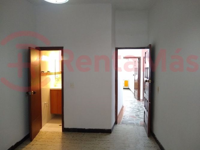 Casa de 7 alcobas en venta en La Ceiba, Cúcuta, 342 m² · foto 19 de 22