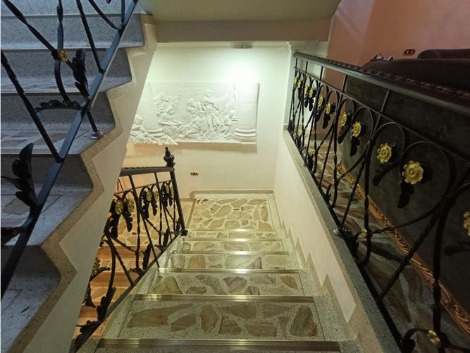 Casa de 5 alcobas en venta en Belén Fatima, Medellín, 456 m² · foto 4 de 24