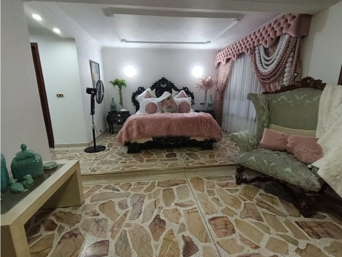 Casa de 5 alcobas en venta en Belén Fatima, Medellín, 456 m² · foto 19 de 24