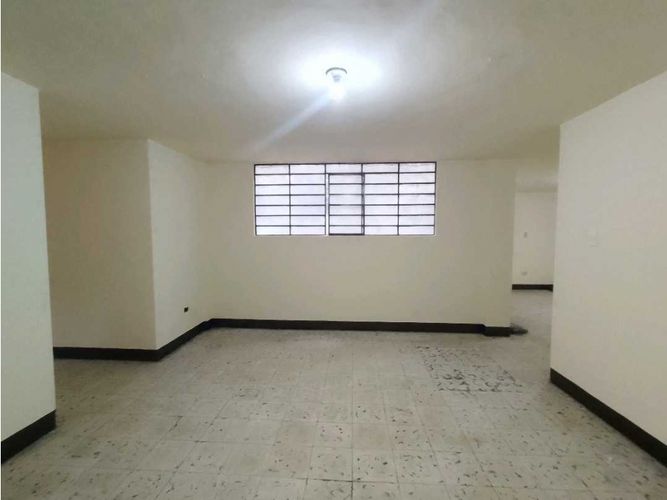 Local en arriendo en Colon, Medellín, 195 m² · foto 6 de 24