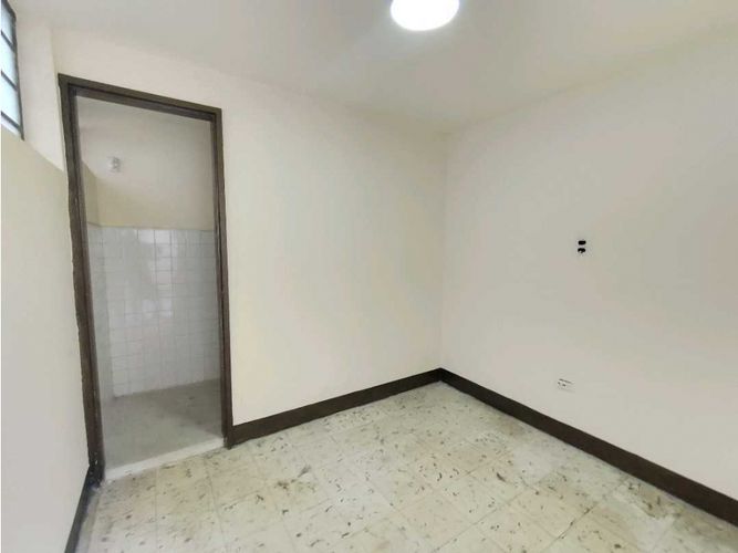 Local en arriendo en Colon, Medellín, 195 m² · foto 16 de 24