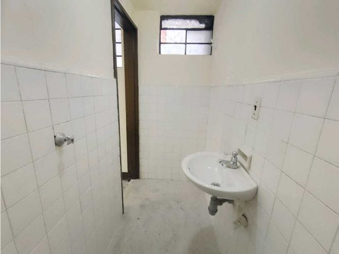 Local en arriendo en Colon, Medellín, 195 m² · foto 19 de 24