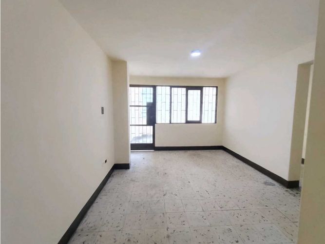 Local en arriendo en Colon, Medellín, 195 m² · foto 20 de 24