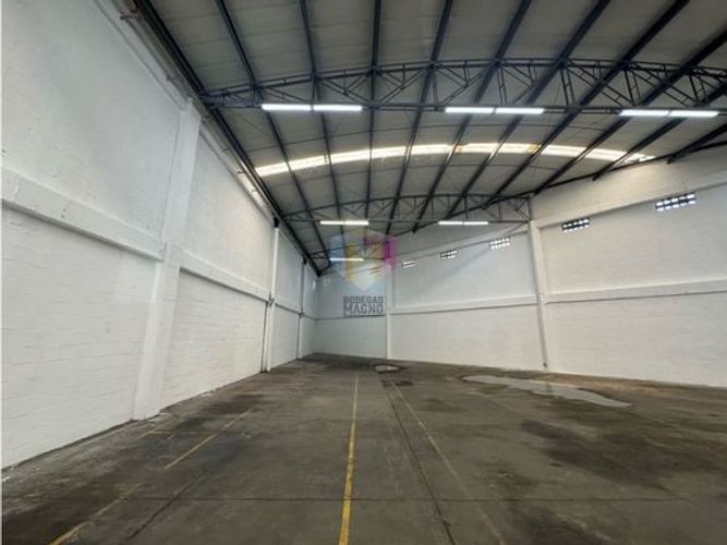 Bodega en arriendo en La Tablaza, La Estrella, 630 m² · foto 2 de 10