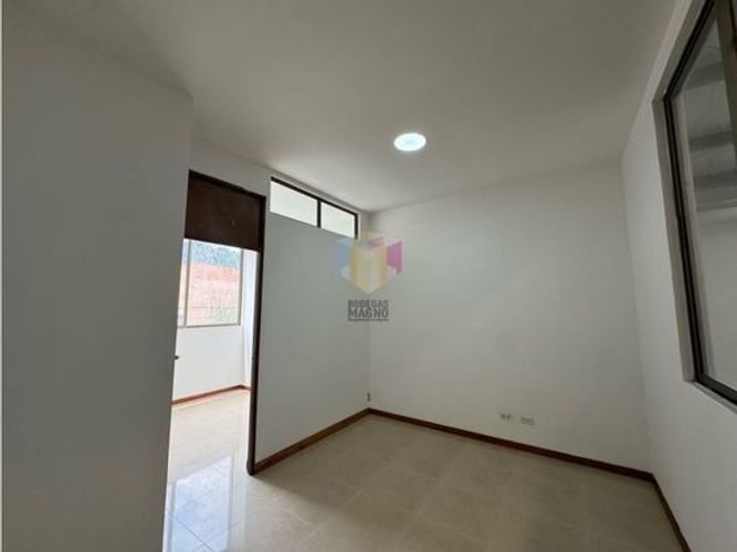 Bodega en arriendo en La Tablaza, La Estrella, 630 m² · foto 7 de 10