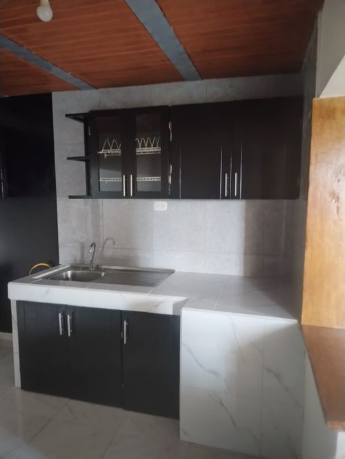 Casa de 3 alcobas en venta en Antonio De Sucre, Pereira, 50 m² · foto 3 de 24