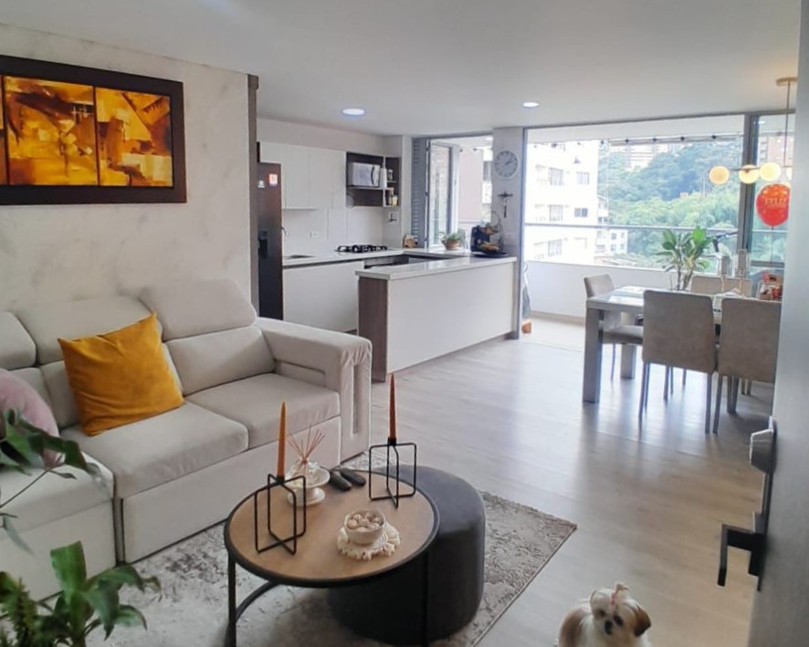 Apartamento en venta en Entreamigos, Sabaneta · foto 2 de 12