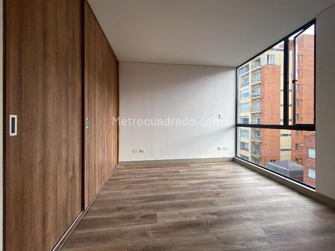 Apartamento de 1 alcoba en venta en Chico Norte, Bogotá, 41 m² · foto 6 de 12