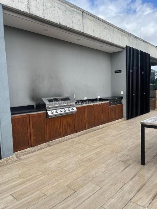 Apartamento de 1 alcoba en venta en Chico Norte, Bogotá, 41 m² · foto 11 de 12
