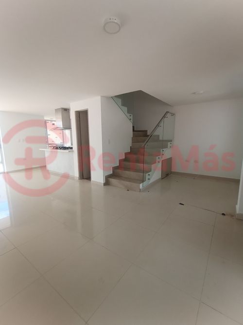 Casa de 3 alcobas en venta en Los Trapiches, Villa del Rosario, 155 m² · foto 3 de 21