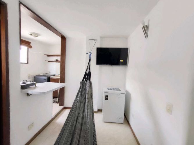Apartaestudio en arriendo en Villa Nueva, Medellín, 35 m² · foto 4 de 11