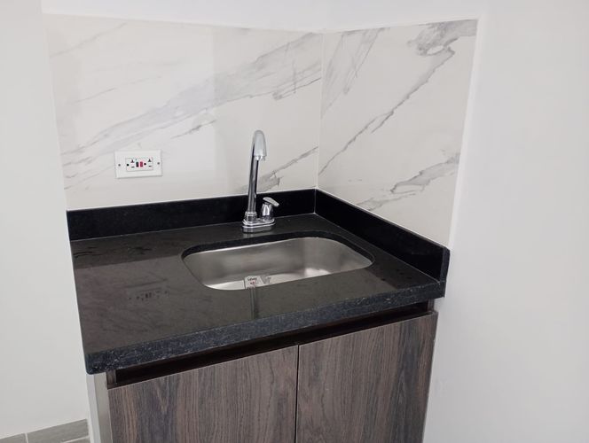 Oficina en arriendo en El Dorado, Envigado, 35 m² · foto 3 de 8