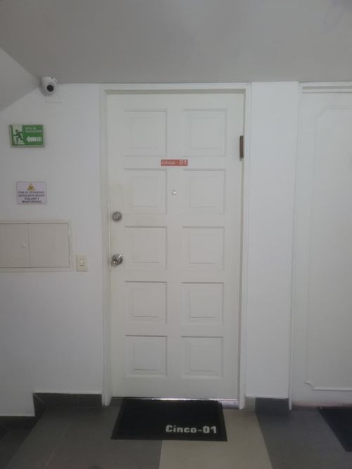 Apartamento de 1 alcoba en venta en Los Rosales, Bogotá, 44 m² · foto 10 de 13