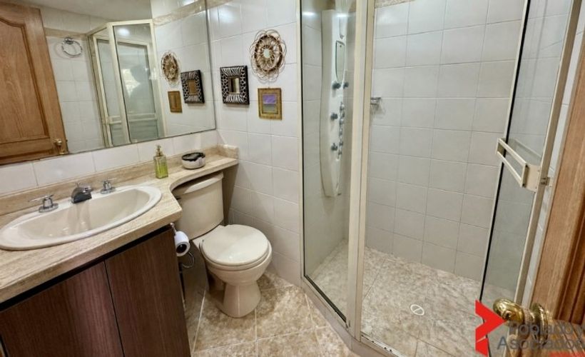 Apartamento de 4 alcobas en venta en El Diamante No. 2, Medellín, 138 m² · foto 13 de 24