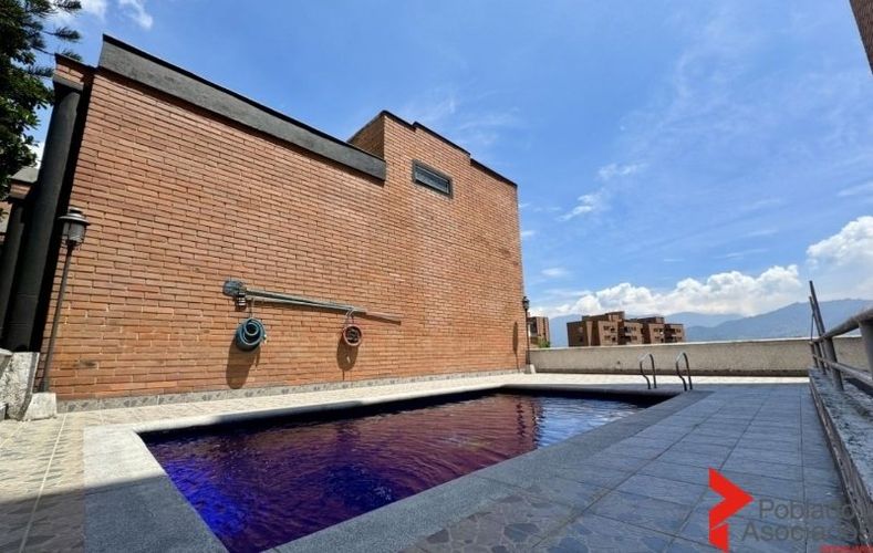 Apartamento de 4 alcobas en venta en El Diamante No. 2, Medellín, 138 m² · foto 23 de 24