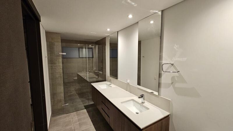 Apartamento en arriendo en El Poblado, Medellín · foto 18 de 23