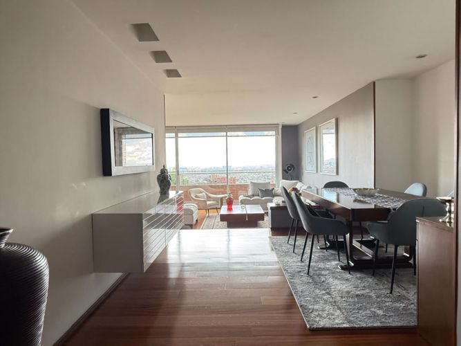 Apartamento de 3 alcobas en venta en Los Rosales, Bogotá, 173 m² · foto 5 de 24