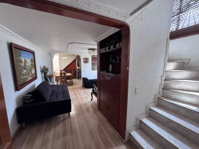 Casa de 4 alcobas en venta en Villa Alsacia 2, Bogotá, 240 m² · foto 5 de 24