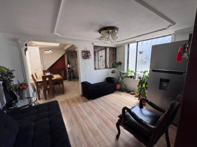 Casa de 4 alcobas en venta en Villa Alsacia 2, Bogotá, 240 m² · foto 7 de 24