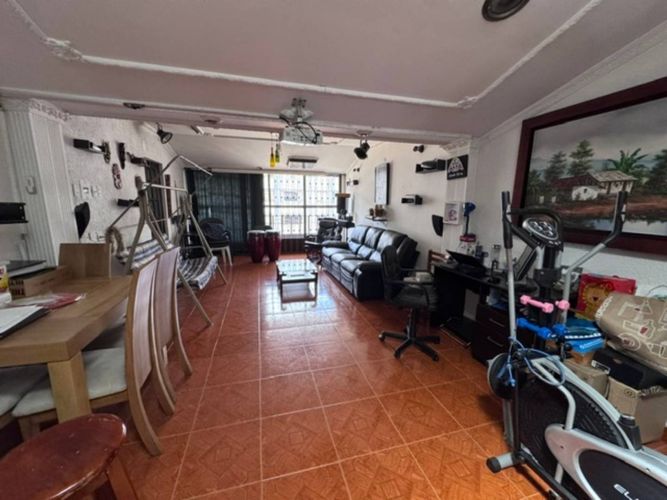 Casa de 4 alcobas en venta en Villa Alsacia 2, Bogotá, 240 m² · foto 21 de 24