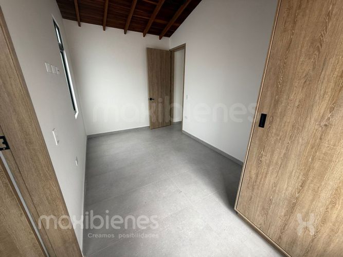Apartamento de 2 alcobas en venta en Lomitas, La Ceja, 78 m² · foto 8 de 14